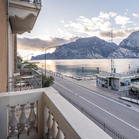 Lake Sensation - Garda Lake View トルボレ エクステリア 写真