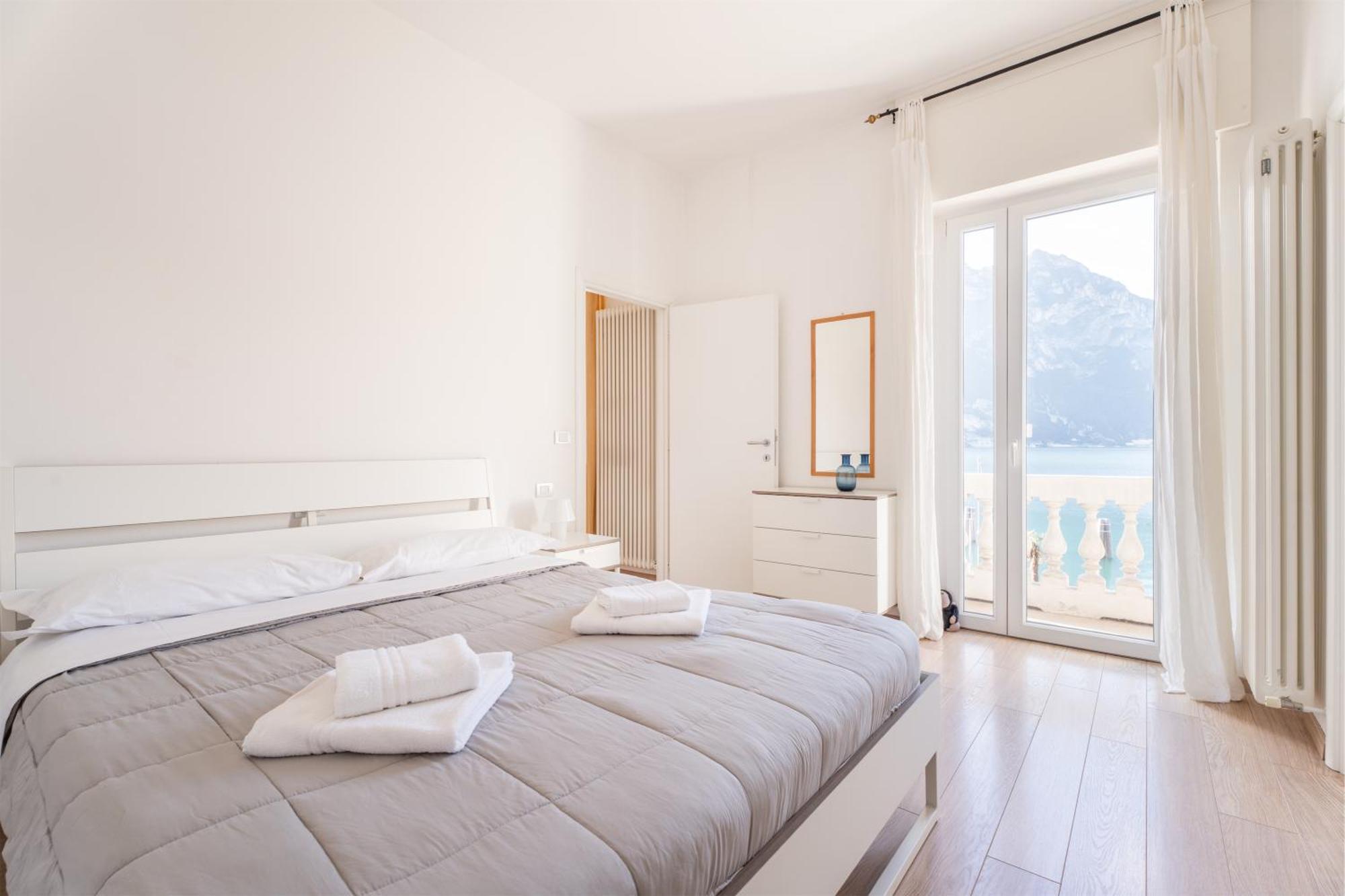 Lake Sensation - Garda Lake View トルボレ エクステリア 写真